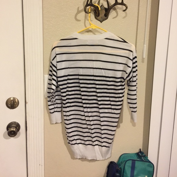 Women's Banana Republic Striped Shirt - Picture 2 of 2