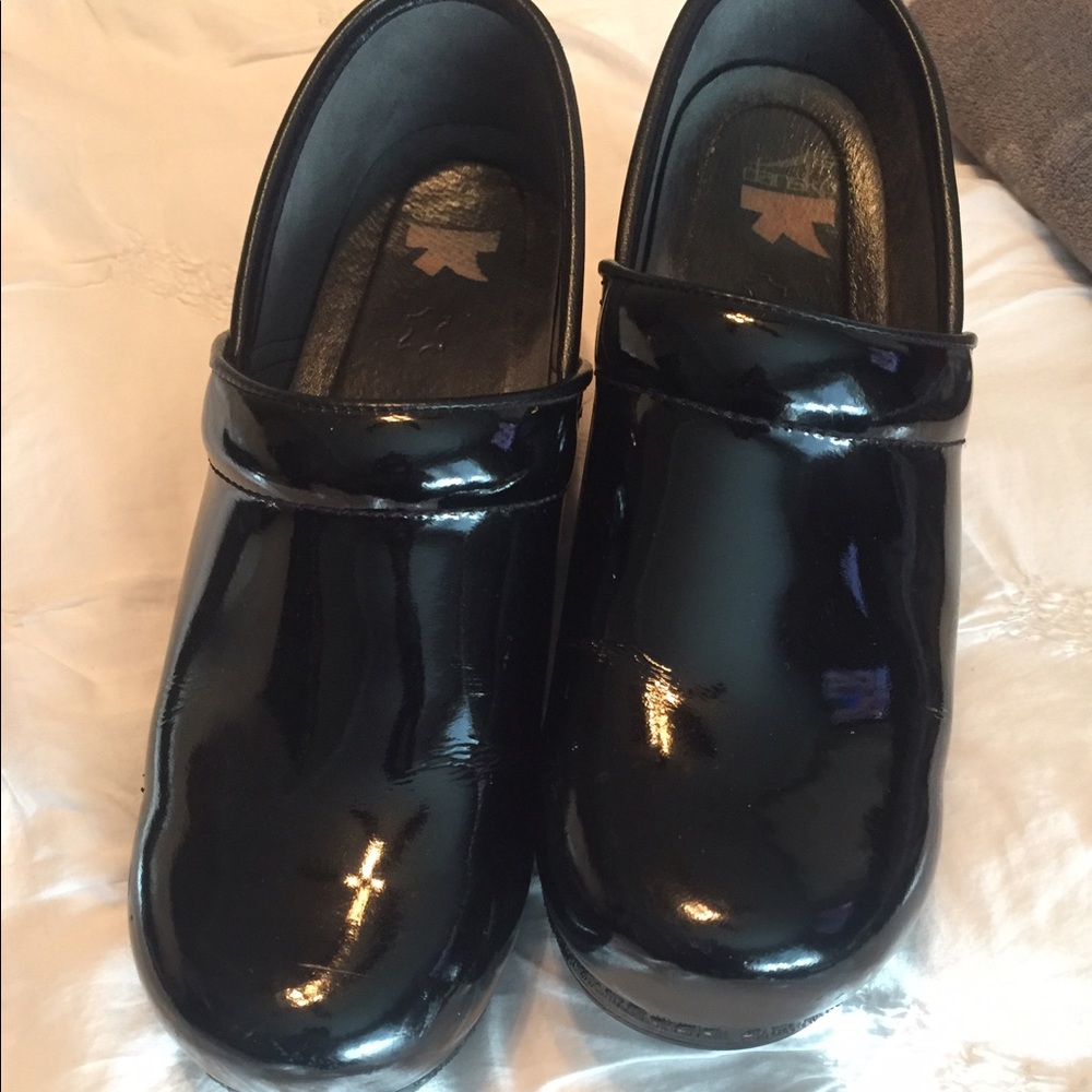 Dansko Professional Clog in Patent Leather