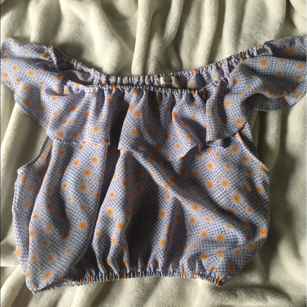 Off the shoulder flower shirt