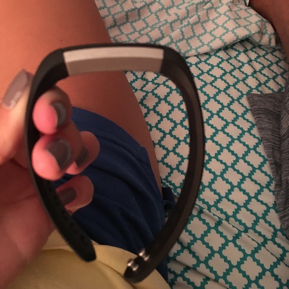 Fit Bit - Picture 2 of 6