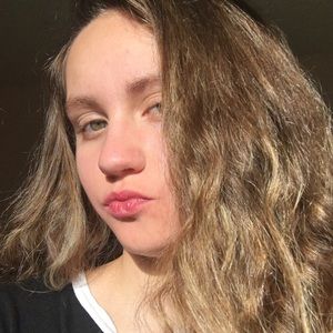 Meet your Posher, Gabrielle