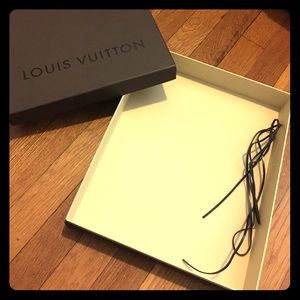Lv gift box