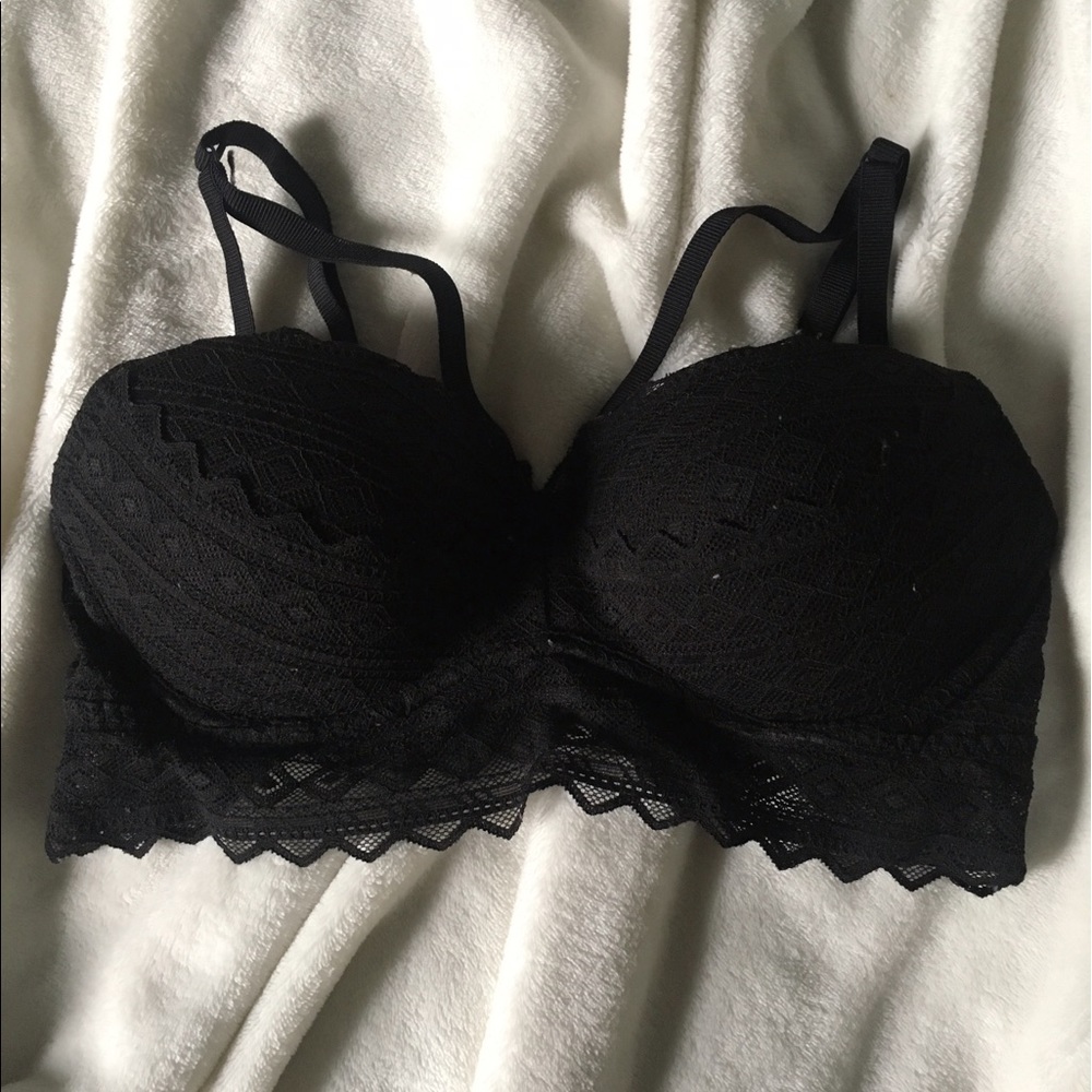 Cross bra