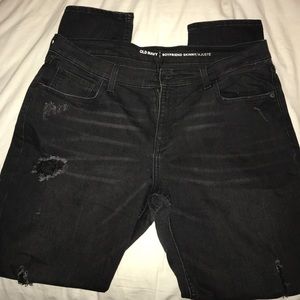 Black distressed boyfriend jeans