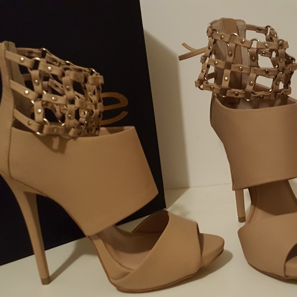 Brand New Bebe Abee nude cage heels - Size 6