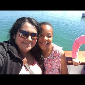 Meet your Posher, Olivia