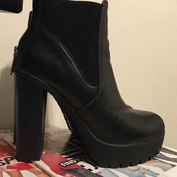 steve madden platform booties