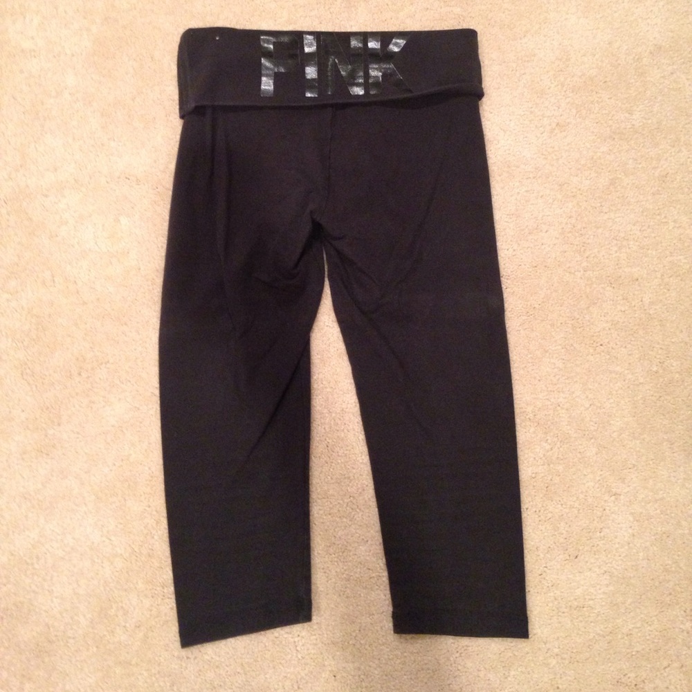 Victoria Secret PINK Yoga Capri Leggings