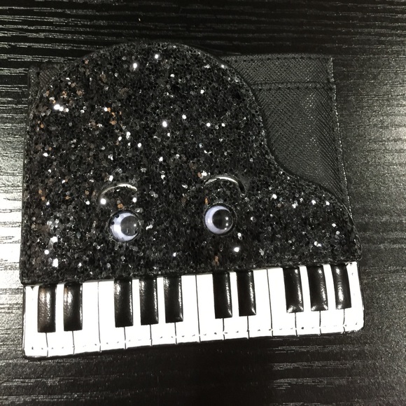 Card wallet - Picture 2 of 3