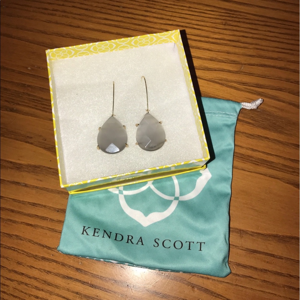 Kendra Scott Earrings! NWOT