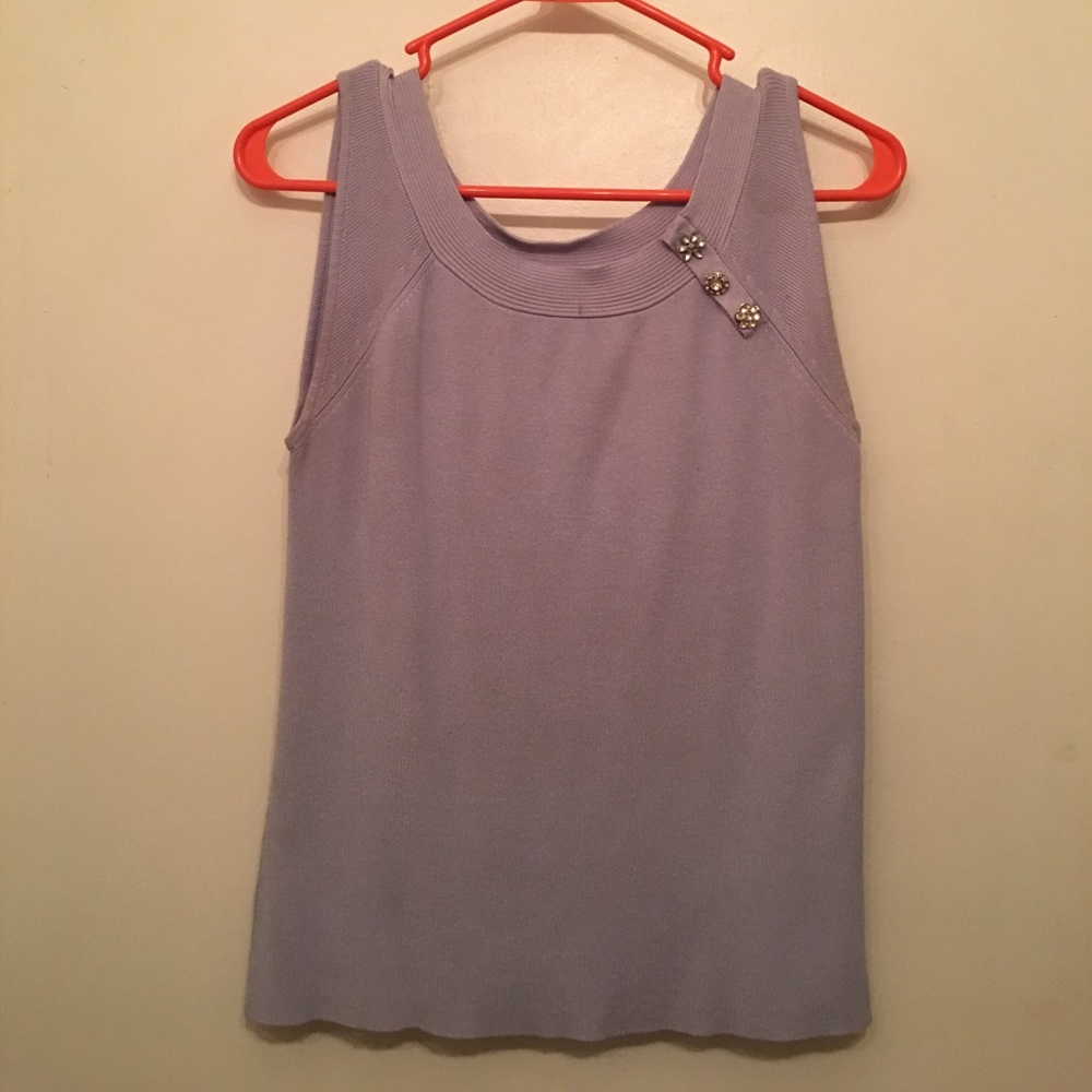 💕Lilac sleeveless tank💕