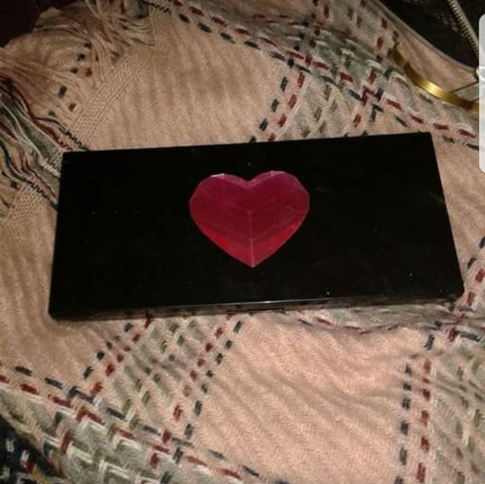 I ? makeup palette