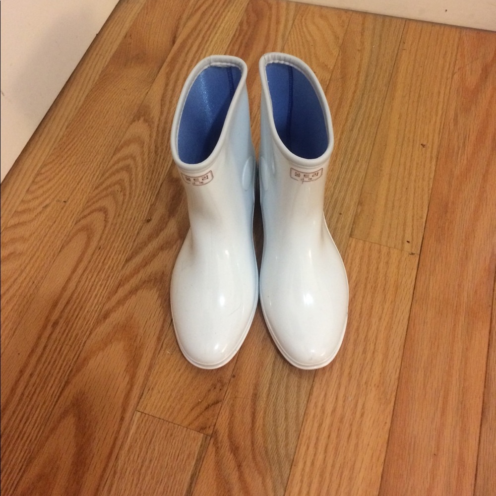 White ankle boots