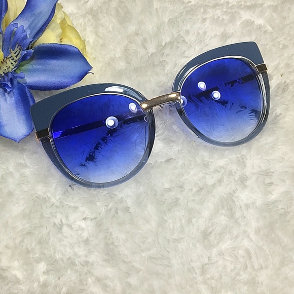 "Laurie" Retro Cat Eye Sunglasses - Picture 2 of 4