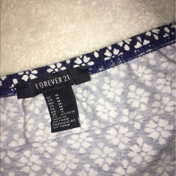 Forever 21 cropped cami - Picture 3 of 3