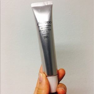 Brand New Shiseido Hydrating BB Cream Oil Free