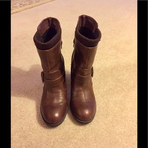 Guess Women 9.5 boot