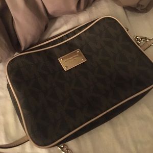 Michael Kors Crossbody