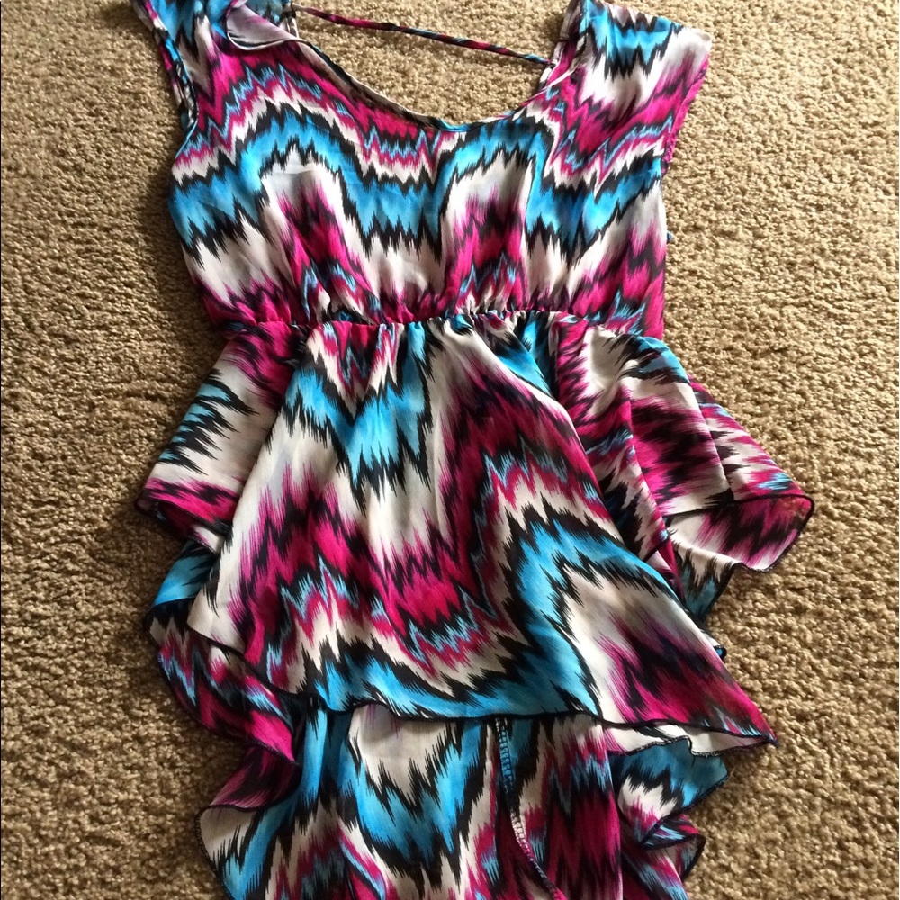 Studio MK beautiful flowing blouse