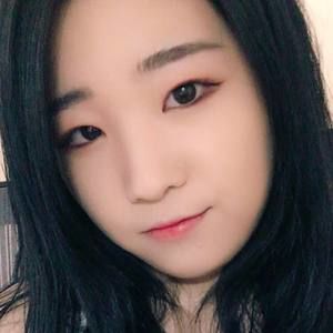 Meet your Posher, June young