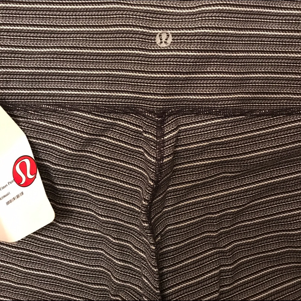 NWT LULULEMON HIGHTIMES YOGA Pants