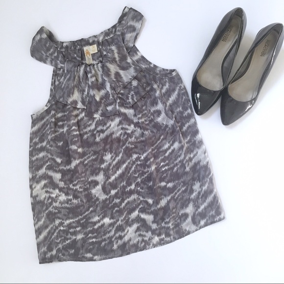 adiva Tops - Adiva animal print silky blouse tank sleeveless adiva Tops - Adiva animal print silky blouse tank sleeveless