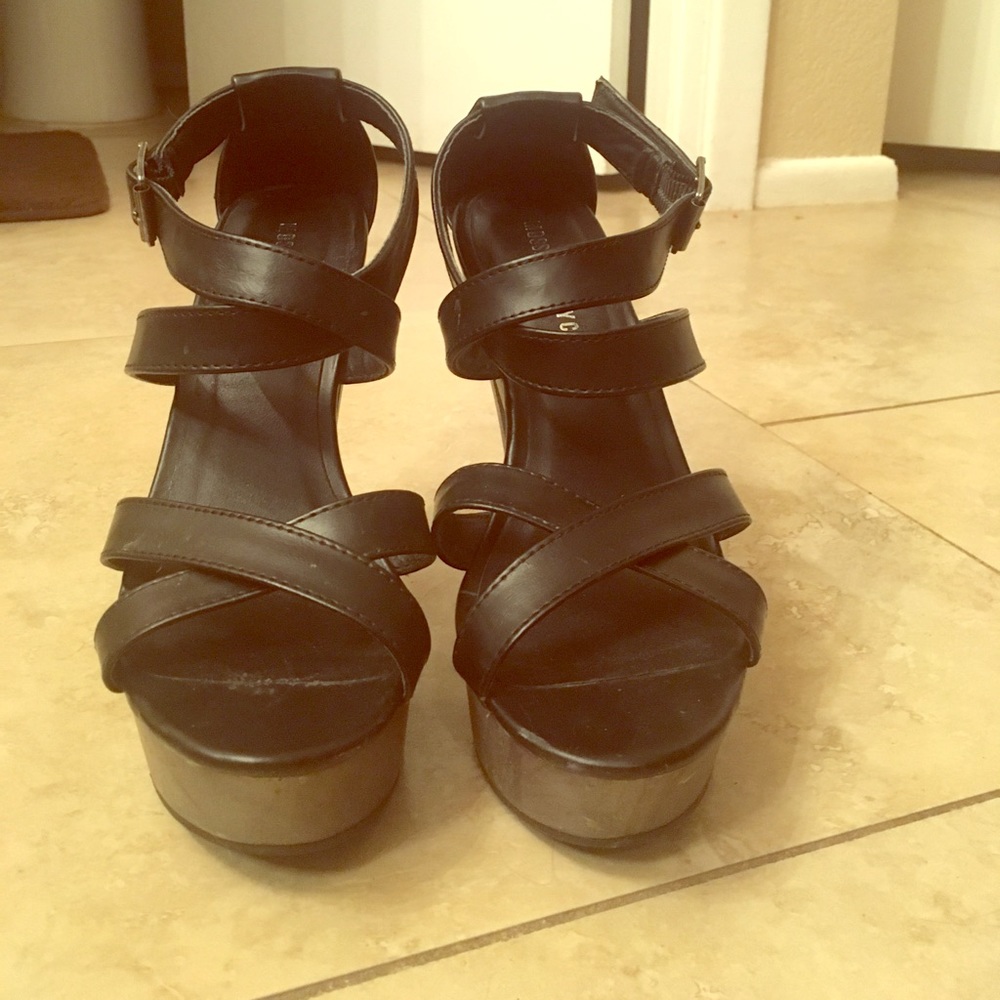 Mossimo black heels