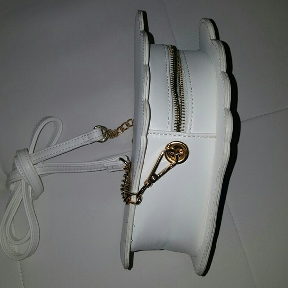 (SOLD)Cupcake Bag - Picture 3 of 5