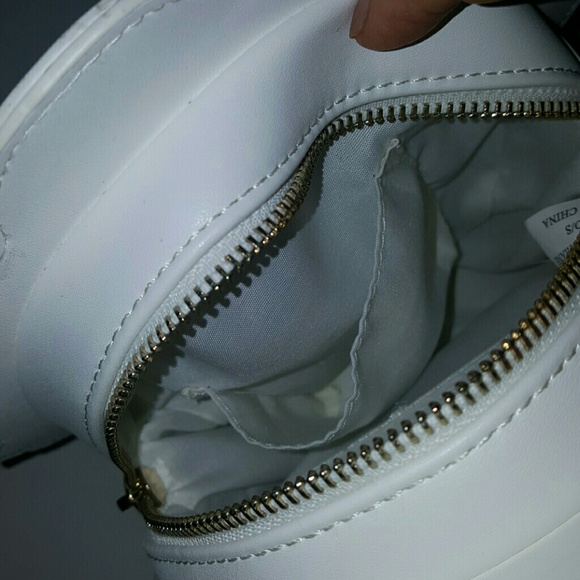 (SOLD)Cupcake Bag - Picture 5 of 5