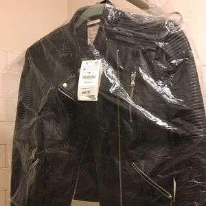 Zara faux leather jacket !
