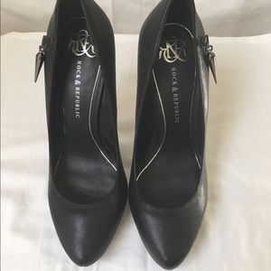 Rock & Republic Platform Pumps, Black Leather, 8.5