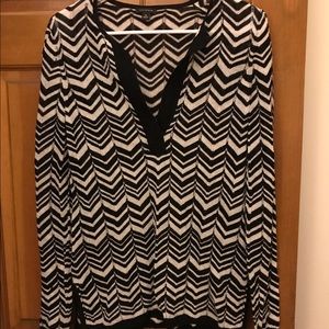 Ann Taylor shirt black n white geometric print