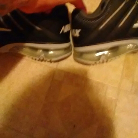 Nike air max 2015.originaly 175.00 asking 100/o.b. - Picture 3 of 3