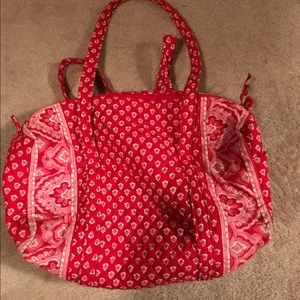 Medium suite tote great for traveling