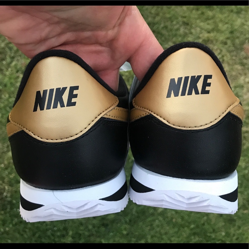 NWOB NIKE CORTEZ BASIC LEATHER MENS SIZE 11.5 - Picture 6 of 8