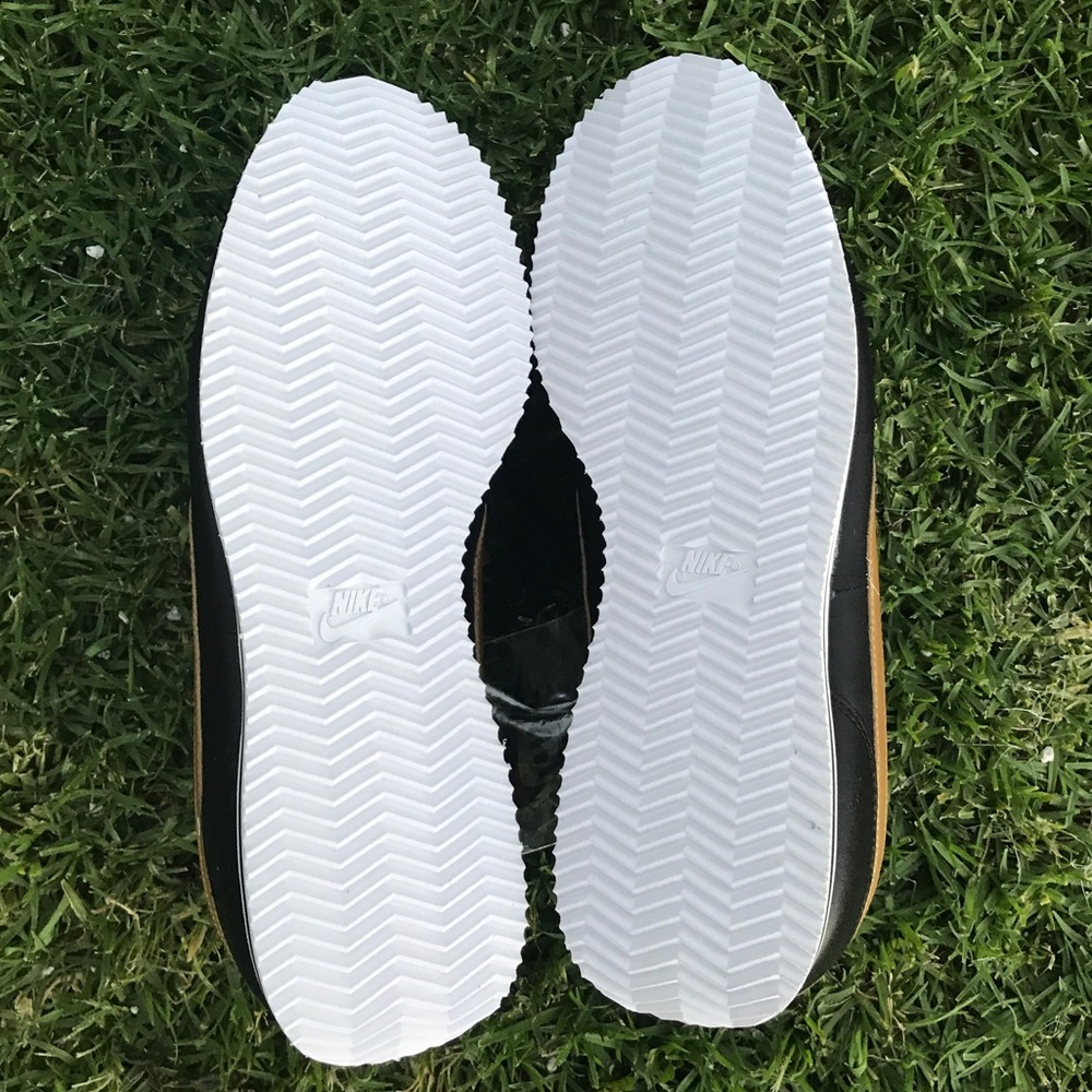 NWOB NIKE CORTEZ BASIC LEATHER MENS SIZE 11.5 - Picture 7 of 8