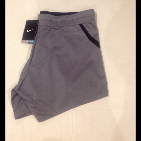 ❌SOLD❌NIKE DRI-FIT SHORTS (Sz L) - Picture 4 of 7