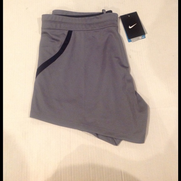 ❌SOLD❌NIKE DRI-FIT SHORTS (Sz L) - Picture 5 of 7