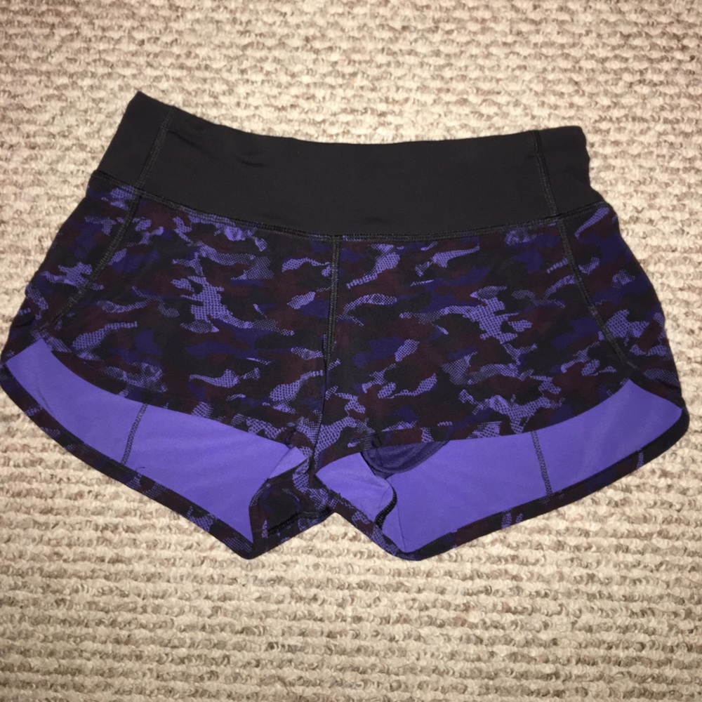 RARE size 2 lululemon speed shorts camo