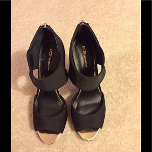 BCBG Generation Black Platform Pump Heel
