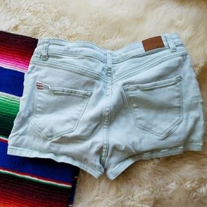 BDG High Rise Erin 5 Pocket Shortie Light Blue