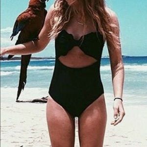 Cupshe Shell Style Bathing Suit