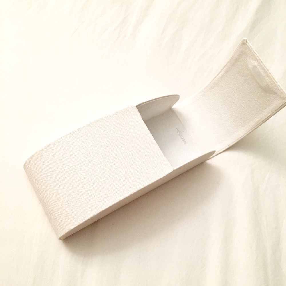 SALE!! PRADA extra large white sunglasses hardcase