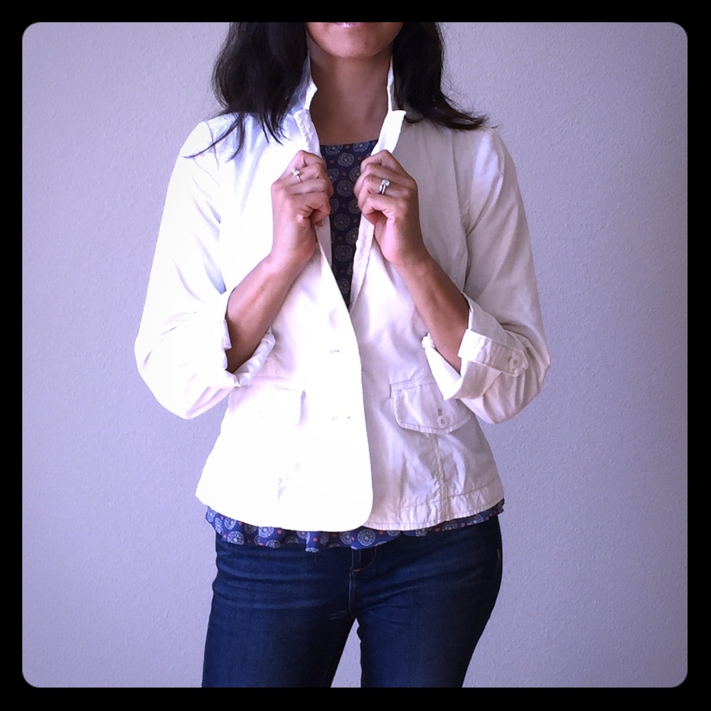 Eddie Bauer White outdoorsy Blazer