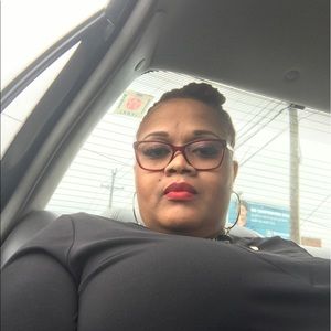 Meet your Posher, Latoya