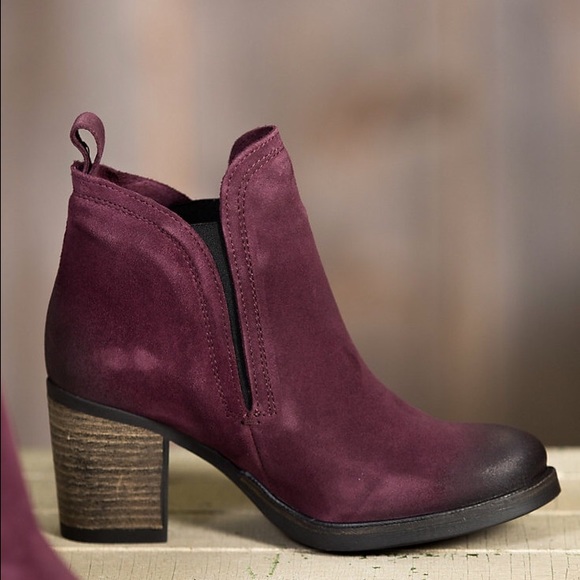 Bos & Co Waterproof Distressed Suede Boots - Picture 2 of 5