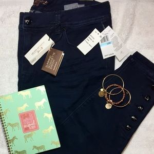 NWT Melissa McCarthy Ankle Button Pencil Jean