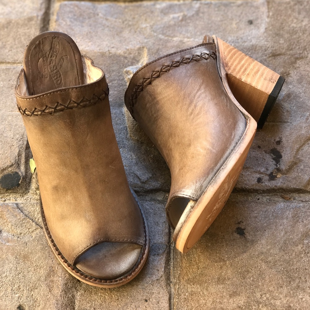Distressed Tan Peep-Toe Leather Mule Clog - Picture 3 of 7