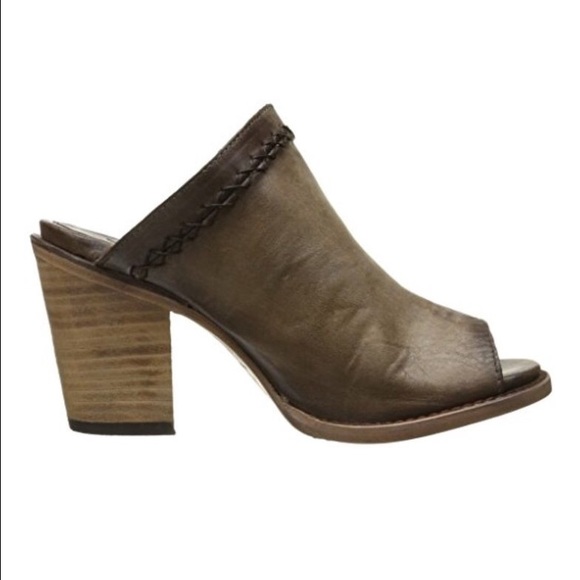 Distressed Tan Peep-Toe Leather Mule Clog - Picture 4 of 7