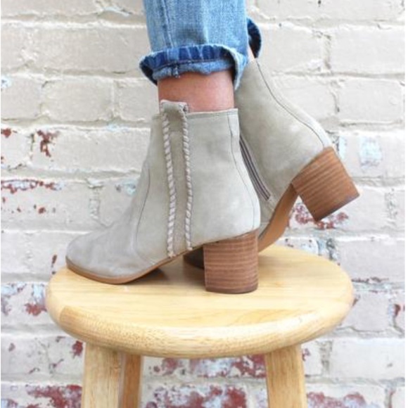 NIB Whipstitched Suede Block Heel Ankle Booties - Picture 3 of 7